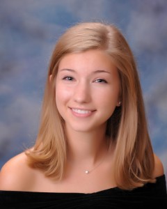 RachelCarpentervaledictorianHuntington2016.